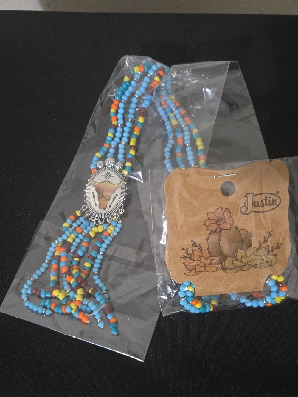 Justin Womans Beaded Necklace